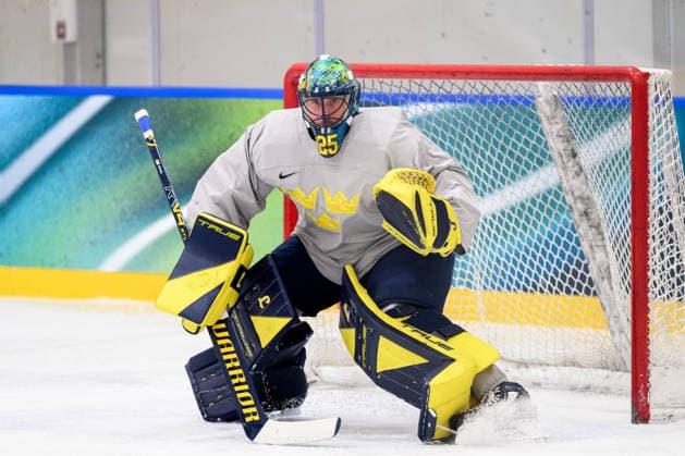 260216 Goaltender Jacob Markström of Sweden at an Ice hockey, Eishockey practice session during day 10 of the 2026 Winter Olympics on February 16, 2026 in Milan. Photo: Carl Sandin BILDBYRAN kod CS CS0883 ishockey ice hockey Olympic Games, Olympische Spiele, Olympia, OS olympics winter olympics os ol olympiska spel vinter-os olympiske leker milano cortina 2026 milan cortina 2026 milano cortina 2026 olympic games milano cortina 2026 winter olympic games milano cortina-os milano cortina-ol vinter-ol 10 bbeng sverige sweden *** 260216 Goaltender Jacob Markström of Sweden at an ice hockey practice session during day 10 of the 2026 Winter Olympics on February 16, 2026 in Milan Photo Carl Sandin BILDBYRAN kod CS CS0883 ishockey ice hockey olympic games olympics winter olympics os ol olympiska spel vinter os olympiske leker milano cortina 2026 milan cortina 2026 milano cortina 2026 olympic games milano cortina 2026 winter olympic games milano cortina os milano cortina ol vinter ol 10 bbeng sverige sweden  Copyright: CARLxSANDIN BB260216CS014