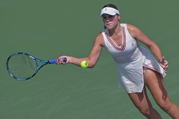2026 Dubai Duty Free Tennis Championship DUBAI, UNITED ARAB EMIRATES - FEBRUARY 16: American tennis player Sofia Kenin competes against Denmark’s Clara Tauson (not seen) in the women’s singles match of the Dubai Duty Free Tennis Championship at the Dubai Duty Tennis Stadium in Dubai, United Arab Emirates, on February 16, 2026. Waleed Zein Anadolu Dubai United Arab Emirates. Editorial use only. Please get in touch for any other usage.  Copyright: x2026xAnadoluxWaleedxZeinx