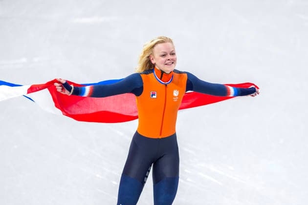 2026-02-16 - Milano Cortina 2026 Winter Olympics MILAN, ITALY - FEBRUARY 16: Xandra Velzeboer of Netherlands performing on the Short Track Speed skating, Eisschnelllauf of the Milano Cortina 2026 Winter Olympics at the Milano Ice Skating Arena on February 16, 2026 in Milan, Italy Milan Milano Ice Skating Arena Italy Content not available for redistribution in The Netherlands directly or indirectly through any third parties. Copyright: xAndrexWeeningx