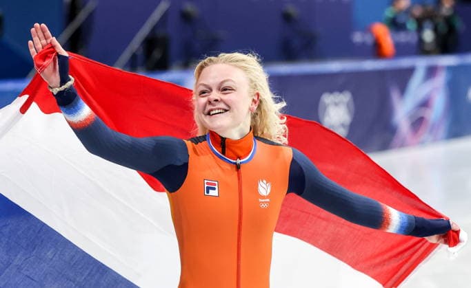 ITALY, MILAN - FEBRUARY 16, 2026: Xandra Velzeboer of the Netherlands celebrates winning the women s 1,000m short-track Speed skating, Eisschnelllauf final during the 2026 Winter Olympic Games, Olympische Spiele, Olympia, OS at the Milano Ice Skating Arena. Peter Kovalev TASS  88803391