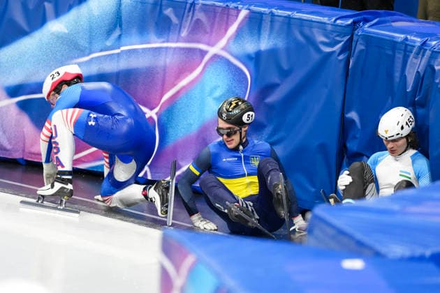 2026-02-16 - Milano Cortina 2026 Winter Olympics MILAN, ITALY - FEBRUARY 16: Brandon Kim of United States, Oleh Handei of Ukraine, Daniil Eibog of Uzbekistan performing on the Short Track Speed skating, Eisschnelllauf of the Milano Cortina 2026 Winter Olympics at the Milano Ice Skating Arena on February 16, 2026 in Milan, Italy Milan Milano Ice Skating Arena Italy Content not available for redistribution in The Netherlands directly or indirectly through any third parties. Copyright: xAndrexWeeningx