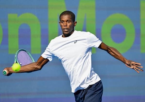 Qatar ExxonMobil Open 2026,Round of 32 - 16 Feb 2026. Mubarak Shannan Zayid of Qatar seen in action against Alexei Popyrin of Australia (not in view) in the Round of 32 at the ATP, Tennis Herren men s Qatar ExxonMobil Open 2026 at the Khalifa International Tennis Complex. Alexei Popyrin won against Mubarak Shannan Zayid 6-0,6-2. Doha Qatar Copyright: xNoushadxVariyattiyakkalx xSOPAxIx NVRITYAKAL1-025