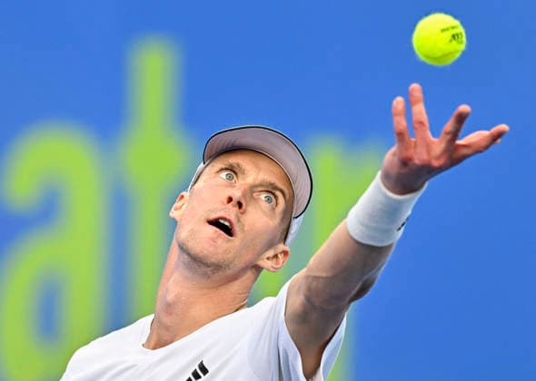 Qatar ExxonMobil Open 2026,Round of 32 - 16 Feb 2026 Jan Choinski of Great Britain seen in action against Jakub Mensik (not in view) of Czech Republic during the Round of 32 at the ATP, Tennis Herren men’s Qatar ExxonMobil Open 2026 at the Khalifa International Tennis Complex. Jakub Mensik won against Jan Choinski 6-7,6-2,6-4.????? Doha Qatar Copyright: xNoushadxVariyattiyakkalx xSOPAxImagesx NVRITYAKAL2-019
