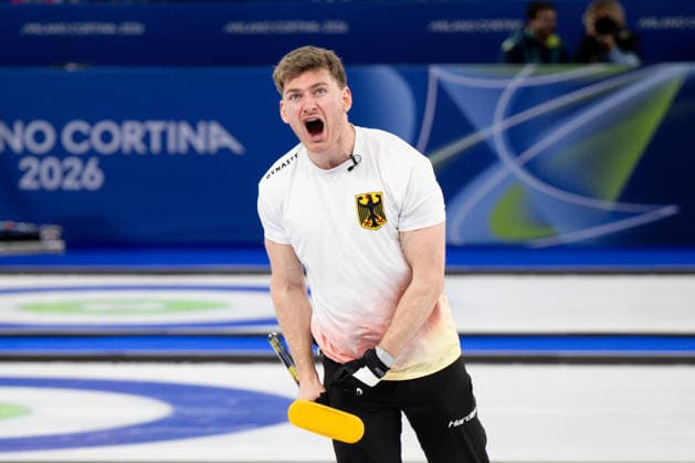 260216 Johannes Scheuerl of Germany celebrates after a men s round robin curling match between Sweden and Germany during day 10 of the 2026 Winter Olympics on February 16, 2026 in Cortina. Photo: Jon Olav Nesvold BILDBYRAN COP 217 JE0122 curling Olympic Games, Olympische Spiele, Olympia, OS olympics winter olympics os ol olympiska spel vinter-os olympiske leker milano cortina 2026 milan cortina 2026 milano cortina 2026 olympic games milano cortina 2026 winter olympic games milano cortina-os milano cortina-ol vinter-ol 10 bbeng tyskland jubel *** 260216 Johannes Scheuerl of Germany celebrates after a men s round robin curling match between Sweden and Germany during day 10 of the 2026 Winter Olympics on February 16, 2026 in Cortina Photo Jon Olav Nesvold BILDBYRAN COP 217 JE0122 curling olympic games olympics winter olympics os ol olympiska spel vinter os olympiske leker milano cortina 2026 milan cortina 2026 milano cortina 2026 olympic games milano cortina 2026 winter olympic games milano cortina os milano cortina ol vinter ol 10 bbeng germany jubel  Copyright: JONxOLAVxNESVOLD BB260216JE041
