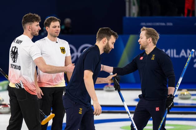 260216 Benjamin Kapp of Germany and Niklas Edin of Sweden after a a men s round robin curling match between Sweden and Germany during day 10 of the 2026 Winter Olympics on February 16, 2026 in Cortina. Photo: Jon Olav Nesvold BILDBYRAN COP 217 JE0122 curling Olympic Games, Olympische Spiele, Olympia, OS olympics winter olympics os ol olympiska spel vinter-os olympiske leker milano cortina 2026 milan cortina 2026 milano cortina 2026 olympic games milano cortina 2026 winter olympic games milano cortina-os milano cortina-ol vinter-ol 10 bbeng sverige depp *** 260216 Benjamin Kapp of Germany and Niklas Edin of Sweden after a a men s round robin curling match between Sweden and Germany during day 10 of the 2026 Winter Olympics on February 16, 2026 in Cortina Photo Jon Olav Nesvold BILDBYRAN COP 217 JE0122 curling olympic games olympics winter olympics os ol olympiska spel vinter os olympiske leker milano cortina 2026 milan cortina 2026 milano cortina 2026 olympic games milano cortina 2026 winter olympic games milano cortina os milano cortina ol vinter ol 10 bbeng sverige depp  Copyright: JONxOLAVxNESVOLD BB260216JE043