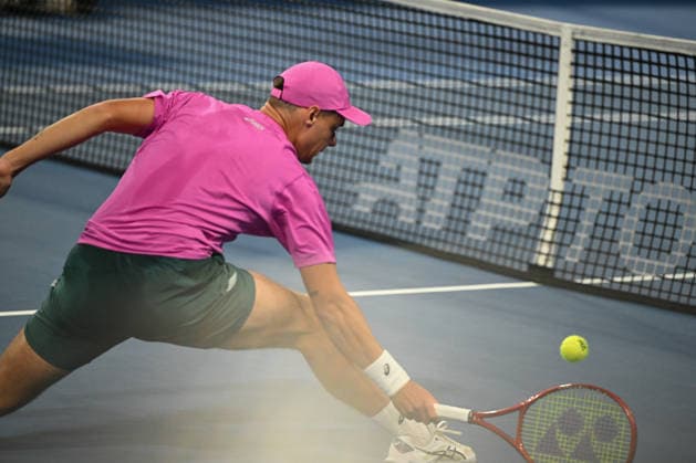 Qatar ExxonMobil Open 2026 - Day One DOHA, QATAR FEBRUARY 16: Kamil Majchrzak of Poland competes against Arthur Fils of France during a singles match at the Qatar ExxonMobil Open at the Khalifa International Tennis and Squash Complex on February 16, 2026 in Doha, Qatar. Doha Qatar  Copyright: xArturxWidakx originalFilename:widak-qatarexx260216_npiJc.jpg