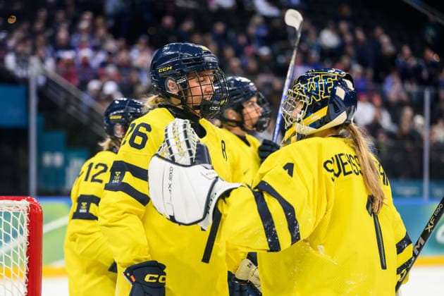 260216 Hanna Olsson and goaltender Ebba Svensson Träff of Sweden in the women s Ice hockey, Eishockey semifinal between USA and Sweden during day 10 of the 2026 Winter Olympics on February 16, 2026 in Milan. Photo: Emma Wallskog BILDBYRAN kod EW EW0638 ishockey ice hockey Olympic Games, Olympische Spiele, Olympia, OS olympics winter olympics os ol olympiska spel vinter-os olympiske leker milano cortina 2026 milan cortina 2026 milano cortina 2026 olympic games milano cortina 2026 winter olympic games milano cortina-os milano cortina-ol vinter-ol 10 bbeng semifinal sverige sweden dam usa *** 260216 Hanna Olsson and goaltender Ebba Svensson Träff of Sweden in the women s ice hockey semifinal between USA and Sweden during day 10 of the 2026 Winter Olympics on February 16, 2026 in Milan Photo Emma Wallskog BILDBYRAN kod EW EW0638 ishockey ice hockey olympic games olympics winter olympics os ol olympiska spel vinter os olympiske leker milano cortina 2026 milan cortina 2026 milano cortina 2026 olympic games milano cortina 2026 winter olympic games milano cortina os milano cortina ol vinter ol 10 bbeng semifinal sverige sweden dam usa  Copyright: EMMAxWALLSKOG BB260216EW040