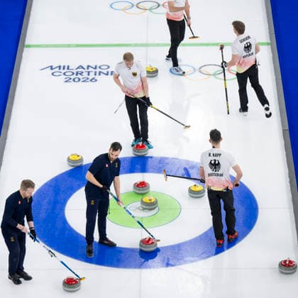 260216 Niklas Edin and Oskar Eriksson of Sweden compete in a men s round robin curling match between Sweden and Germany during day 10 of the 2026 Winter Olympics on February 16, 2026 in Cortina. Photo: Jon Olav Nesvold BILDBYRAN COP 217 JE0122 curling Olympic Games, Olympische Spiele, Olympia, OS olympics winter olympics os ol olympiska spel vinter-os olympiske leker milano cortina 2026 milan cortina 2026 milano cortina 2026 olympic games milano cortina 2026 winter olympic games milano cortina-os milano cortina-ol vinter-ol 10 bbeng *** 260216 Niklas Edin and Oskar Eriksson of Sweden compete in a men s round robin curling match between Sweden and Germany during day 10 of the 2026 Winter Olympics on February 16, 2026 in Cortina Photo Jon Olav Nesvold BILDBYRAN COP 217 JE0122 curling olympic games olympics winter olympics os ol olympiska spel vinter os olympiske leker milano cortina 2026 milan cortina 2026 milano cortina 2026 olympic games milano cortina 2026 winter olympic games milano cortina os milano cortina ol vinter ol 10 bbeng  Copyright: JONxOLAVxNESVOLD BB260216JE080