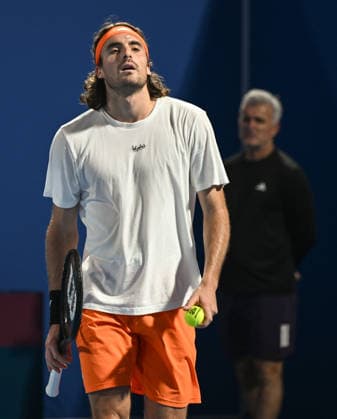 Qatar ExxonMobil Open 2026 - Day One DOHA, QATAR FEBRUARY 16: Stefanos Tsitsipas of Greece is seen during a practice session with Carlos Alcaraz of Spain ahead of the Qatar ExxonMobil Open at the Khalifa International Tennis and Squash Complex on February 16, 2026 in Doha, Qatar. Doha Qatar  Copyright: xArturxWidakx originalFilename:widak-qatarexx260216_npuxE.jpg