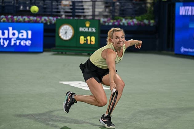 2026 Dubai Duty Free Tennis Championship DUBAI, UNITED ARAB EMIRATES - FEBRUARY 16: Paula Badosa of Spain competes against Katerina Siniakova in the women s singles match of the Dubai Duty Free Tennis Championship at the Dubai Duty Tennis Stadium in Dubai, United Arab Emirates, on February 16, 2026. Waleed Zein Anadolu Dubai United Arab Emirates. Editorial use only. Please get in touch for any other usage.  Copyright: x2026xAnadoluxWaleedxZeinx