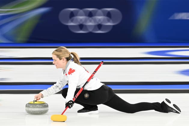 (260216) -- CORTINA D AMPEZZO, Feb. 16, 2026 -- Tracy Fleury of Canada competes during the curling women round robin session 7 match between China and Canada at the 2026 Milan-Cortina Winter Olympics in Cortina, Italy, Feb. 16, 2026. ) (MICO2026)ITALY-CORTINA D AMPEZZO-OLYMPIC Winter games, Winterspiele,Spiele, Summer games CURLING-WOMEN-ROUND ROBIN-CHN VS CAN LianxYi 
