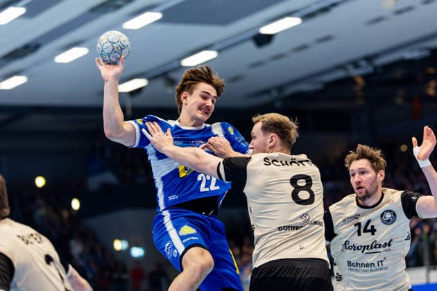 16 02 206, GER, Handball, Men, Season 25 26, Daikin 1 Bl, 21 Matchday, ThSV Eisenach Bergischer HC Felix Aellen ThSV Eisenach,22 , Nico Schoettle Bergischer HC 99817 Eisenach Werner Assmann Halle Am Sportp Thueringen Germany