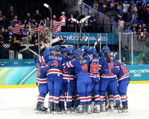 February 16, 2026, Milan, Lombardy, Italy: Team United States celebrates win against Team Sweden in a women s Ice hockey, Eishockey semifinal during the Milano Cortina 2026 Olympic Winter games, Winterspiele,Spiele, Summer games at Milano Santagiulia Ice Hockey Arena. Olympics 2026: Milano Cortina: Ice Hockey-Women Semifinal- USA-SWE  - ZUMAm117 20260216_oly_m117_020 Copyright: xDavidxMcIntyrex