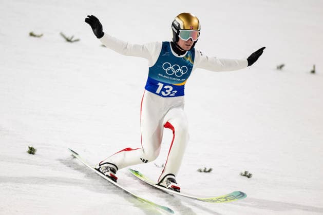 OLYMPICS - Winter Olympic Games, Olympische Spiele, Olympia, OS Milano Cortina 2026 PREDAZZO,ITALY,16.FEB.26 - OLYMPICS, Ski jumping, Skispringen, Ski, nordisch - Winter Olympic Games Milano Cortina 2026, large hill, Super Team, men. Image shows Kristoffer Eriksen Sundal (NOR).  GEPAxpictures xOliverxLerch