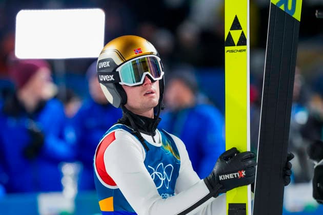 Winter Olympics in Milan Cortina 2026 Val di Fiemme, Italy 20260216. Kristoffer Eriksen Sundal during the Men s Super Team Jump Large Hill in the Predazzo Ski jumping, Skispringen, Ski, nordisch Stadium during the Winter Olympics in Milan Cortina 2026. Photo: Lise Aserud NTB Val di Fiemme Italy EDITORIAL USE ONLY. RESTRICTED USE FOR BETTING COMPANIES Ref:_SPOnet9D7CGjn0.jpg *** Winter Olympics in Milan Cortina 2026 Val di Fiemme, Italy 20260216 Kristoffer Eriksen Sundal during the Men s Super Team Jump Large Hill in the Predazzo Ski Jumping Stadium during the Winter Olympics in Milan Cortina 2026 Photo Lise Aserud NTB Val di Fiemme Italy EDITORIAL USE ONLY RESTRICTED USE FOR BETTING COMPANIES  Copyright: xLisexAserudxx xNTBx