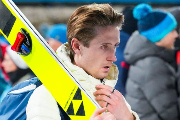 Winter Olympics in Milan Cortina 2026 Val di Fiemme, Italy 20260216. Kristoffer Eriksen Sundal during the Men s Super Team Jump Large Hill in the Predazzo Ski jumping, Skispringen, Ski, nordisch Stadium during the Winter Olympics in Milan Cortina 2026. Photo: Lise Aserud NTB Val di Fiemme Italy EDITORIAL USE ONLY. RESTRICTED USE FOR BETTING COMPANIES Ref:_SPOcYyHmqyG8KA.jpg *** Winter Olympics in Milan Cortina 2026 Val di Fiemme, Italy 20260216 Kristoffer Eriksen Sundal during the Men s Super Team Jump Large Hill in the Predazzo Ski Jumping Stadium during the Winter Olympics in Milan Cortina 2026 Photo Lise Aserud NTB Val di Fiemme Italy EDITORIAL USE ONLY RESTRICTED USE FOR BETTING COMPANIES  Copyright: xLisexAserudxx xNTBx