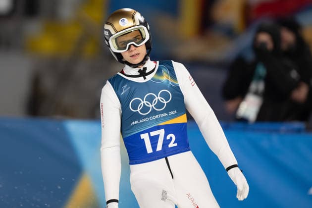 OLYMPICS - Winter Olympic Games, Olympische Spiele, Olympia, OS Milano Cortina 2026 PREDAZZO,ITALY,16.FEB.26 - OLYMPICS, Ski jumping, Skispringen, Ski, nordisch - Winter Olympic Games Milano Cortina 2026, large hill, Super Team, men. Image shows Stephan Embacher (AUT).  GEPAxpictures xOliverxLerch