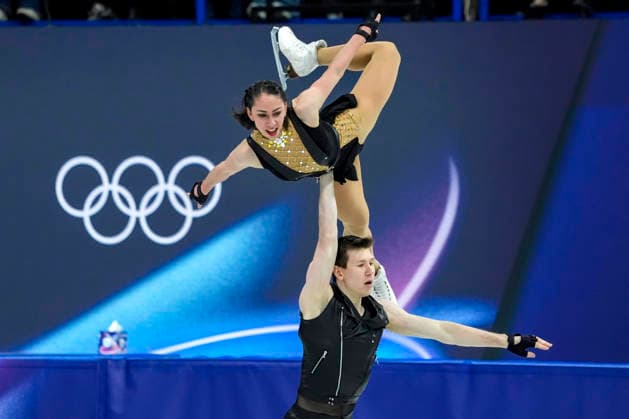 Camille Kovalev and Pavel Kovalev of France perform during the Pair Skating Free Skating Final at the Milano Figure skating, Eiskunstlauf Arena in Milan, Italy on Monday, February 16, 2026. They scored a 178.43.  OLY20260216489 RICHARDxELLIS