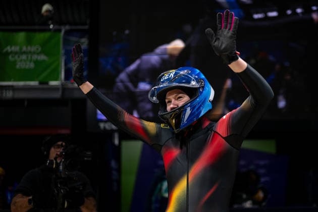 NOLTE Laura (Deutschland) freut sich im Ziel ueber einen guten Lauf, ITA, Olympische Spiele Milano Cortina 2026, Olympia, Monobob Frauen, 16.02.2026 ITA, Olympische Spiele Milano Cortina 2026, Olympia, Monobob Frauen, 16.02.2026 Cortina d Ampezzo *** NOLTE Laura Germany is happy about a good run at the finish, ITA, Olympic Games Milano Cortina 2026, Olympia, Monobob Women, 16 02 2026 ITA, Olympic Games Milano Cortina 2026, Olympia, Monobob Women, 16 02 2026 Cortina d Ampezzo Copyright: xEibner-Pressefoto Memmlerx EP_MMR