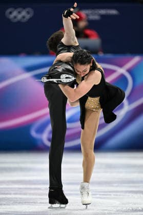 Winter Olympics - Camille Kovalev and Pavel Kovalev At Pair Skating Free Figure skating, Eiskunstlauf Camille Kovalev and partner Pavel Kovalev of Team France compete during Pair Skating - Free Skating on day ten of the Milano Cortina 2026 Winter Olympic Games, Olympische Spiele, Olympia, OS at Milano Ice Skating Arena on February 16, 2026 in Milan, Italy. Photo by JMP ABACAPRESS.COM Milan Italy  Copyright: xJMP ABACAx
