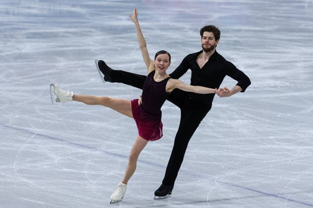 GIOCHI OLIMPICI - Olimpiadi Invernali Milano-Cortina 2026 - Figure skating, Eiskunstlauf - Pair Skating Ioulia Chtchetinina Michal Wozniak (POL) during the Olympic Winter games, Winterspiele,Spiele, Summer games Milano-Cortina 2026, Pair Skating on February 16, 2026 at Milano Ice Skating Arena in Milan, Italy Cortina D Ampezzo Italy  Copyright: xIPAxSport ABACAx