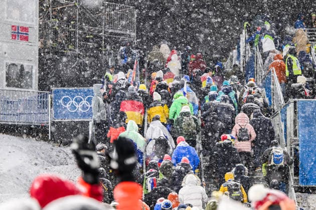 260216 Spectators leave the stadium during the third round of the men s large hill team Ski jumping, Skispringen, Ski, nordisch event as it is being postponed due to heavy snowfall during day 10 of the 2026 Winter Olympics on February 16, 2026 in Predazzo. Photo: Maxim Thore BILDBYRAN kod MT MT0989 skidor cross-country skiing langrenn Olympic Games, Olympische Spiele, Olympia, OS olympics winter olympics os ol olympiska spel vinter-os olympiske leker milano cortina 2026 milan cortina 2026 milano cortina 2026 olympic games milano cortina 2026 winter olympic games milano cortina-os milano cortina-ol vinter-ol 10 bbeng *** 260216 Spectators leave the stadium during the third round of the men s large hill team ski jumping event as it is being postponed due to heavy snowfall during day 10 of the 2026 Winter Olympics on February 16, 2026 in Predazzo Photo Maxim Thore BILDBYRAN kod MT MT0989 skidor cross country skiing langrenn olympic games olympics winter olympics os ol olympiska spel vinter os olympiske leker milano cortina 2026 milan cortina 2026 milano cortina 2026 olympic games milano cortina 2026 winter olympic games milano cortina os milano cortina ol vinter ol 10 bbeng  Copyright: MAXIMxTHORE BB260216MT015