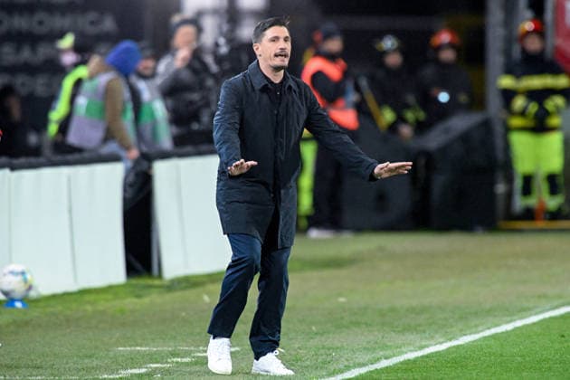 Cagliari s coach Fabio Pisacane during the Serie A soccer match between Cagliari Calcio and Lecce at the Unipol Domus in Cagliari, Sardinia - Monday, 16th February 2026. - Soccer  Copyright: x Â®xGianlucaxZuddas LaPressex
