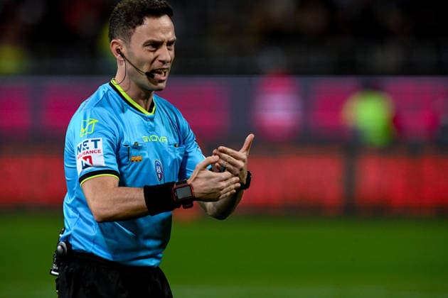 Referee Ermanno Feliciani during the Serie A soccer match between Cagliari Calcio and Lecce at the Unipol Domus in Cagliari, Sardinia - Monday, 16th February 2026. - Soccer  Copyright: x Â®xGianlucaxZuddas LaPressex