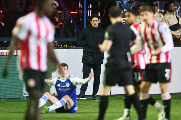 Keith Andrews, head coach of Brentford Macclesfield v Brentford, Emirates FA Cup, Fourth Round, Football, Leasing.com Stadium, Macclesfield, UK - 16 Feb 2026Macclesfield Leasing.com Stadium United Kingdom EDITORIAL USE ONLY No use with unauthorised audio, video, data, fixture lists, club league logos or live services. Online in-match use limited to 120 images, no video emulation. No use in betting, games or single club league player publications.  Copyright: xPhilxOldham Shutterstockx 16660198am