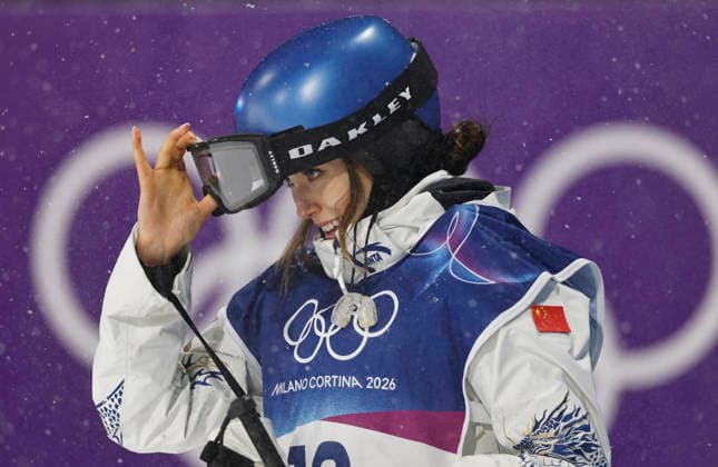 (260216) -- LIVIGNO, Feb. 16, 2026 -- Gu Ailing of China reacts during the freestyle skiing women s freeski big air final at the Milan-Cortina 2026 Olympic Winter games, Winterspiele,Spiele, Summer games in Livigno, Italy, Feb. 16, 2026. ) (MICO2026)ITALY-LIVIGNO-OLYMPIC WINTER GAMES-FREESTYLE SKIING-WOMEN S BIG AIR-FINAL WangxPeng 