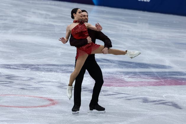 GIOCHI OLIMPICI - Olimpiadi Invernali Milano-Cortina 2026 - Figure skating, Eiskunstlauf - Pair Skating Deanna Stellato-Dudek Maxime Deschamps (CAN) during the Olympic Winter games, Winterspiele,Spiele, Summer games Milano-Cortina 2026, Pair Skating on February 16, 2026 at Milano Ice Skating Arena in Milan, Italy Cortina D Ampezzo Italy  Copyright: xIPAxSport ABACAx