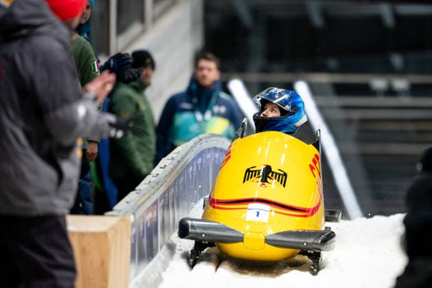 NOLTE Laura (Deutschland) im Ziel auf Platz 2, ITA, Olympische Spiele Milano Cortina 2026, Olympia, Monobob Frauen, 16.02.2026 ITA, Olympische Spiele Milano Cortina 2026, Olympia, Monobob Frauen, 16.02.2026 Cortina d Ampezzo *** NOLTE Laura Germany in 2nd place at the finish, ITA, Olympic Games Milano Cortina 2026, Olympia, Monobob Women, 16 02 2026 ITA, Olympic Games Milano Cortina 2026, Olympia, Monobob Women, 16 02 2026 Cortina d Ampezzo Copyright: xEibner-Pressefoto Memmlerx EP_MMR