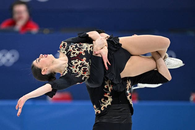 Winter Olympics - Pair Skating Free Figure skating, Eiskunstlauf Rebecca Ghilardi and partner Filippo Ambrosini of Team Italy compete during Pair Skating - Free Skating final on day ten of the Milano Cortina 2026 Winter Olympic Games, Olympische Spiele, Olympia, OS at Milano Ice Skating Arena on February 16, 2026 in Milan, Italy. Photo by JMP ABACAPRESS.COM Milan Italy  Copyright: xJMP ABACAx