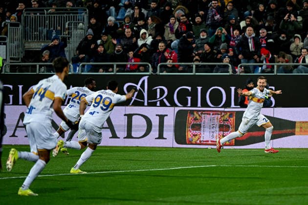 Lecce s Ylber Ramadani celebrates after scoring the goal for 0-2 during the Serie A soccer match between Cagliari Calcio and Lecce at the Unipol Domus in Cagliari, Sardinia - Monday, 16th February 2026. - Soccer  Copyright: x Â®xGianlucaxZuddas LaPressex