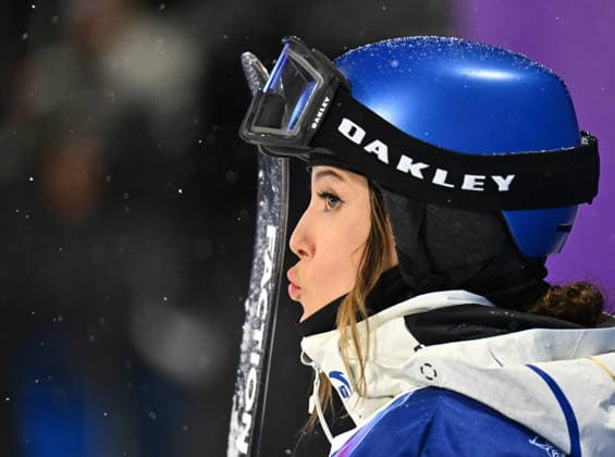 (260216) -- LIVIGNO, Feb. 16, 2026 -- Gu Ailing of China reacts during the freestyle skiing women s freeski big air final at the Milan-Cortina 2026 Olympic Winter games, Winterspiele,Spiele, Summer games in Livigno, Italy, Feb. 16, 2026. ) (MICO2026)ITALY-LIVIGNO-OLYMPIC WINTER GAMES-FREESTYLE SKIING-WOMEN S BIG AIR-FINAL ZhangxHongxiang 
