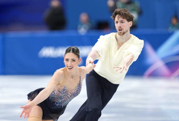 (260216) -- MILAN, Feb. 16, 2026 -- Sara Conti (L) Niccolo Macii of Italy compete during the Figure skating, Eiskunstlauf pair skating free skating match at the Milan-Cortina 2026 Olympic Winter games, Winterspiele,Spiele, Summer games in Milan, Italy, Feb. 15, 2026. ) (MICO2026)ITALY-MILAN-OLYMPIC WINTER GAMES-FIGURE SKATING-PAIR SKATING-FREE SKATING XuexYuge 