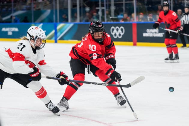 260216 Rahel Enzler of Switzerland and Sarah Fillier of Canada in the women s Ice hockey, Eishockey semifinal between Canada and Switzerland during day 10 of the 2026 Winter Olympics on February 16, 2026 in Milan. Photo: Emma Wallskog BILDBYRAN kod EW EW0639 ishockey ice hockey Olympic Games, Olympische Spiele, Olympia, OS olympics winter olympics os ol olympiska spel vinter-os olympiske leker milano cortina 2026 milan cortina 2026 milano cortina 2026 olympic games milano cortina 2026 winter olympic games milano cortina-os milano cortina-ol vinter-ol 10 bbeng kanada canada schweiz switzerland dam semifinal *** 260216 Rahel Enzler of Switzerland and Sarah Fillier of Canada in the women s ice hockey semifinal between Canada and Switzerland during day 10 of the 2026 Winter Olympics on February 16, 2026 in Milan Photo Emma Wallskog BILDBYRAN kod EW EW0639 ishockey ice hockey olympic games olympics winter olympics os ol olympiska spel vinter os olympiske leker milano cortina 2026 milan cortina 2026 milano cortina 2026 olympic games milano cortina 2026 winter olympic games milano cortina os milano cortina ol vinter ol 10 bbeng kanada canada schweiz switzerland dam semifinal  Copyright: EMMAxWALLSKOG BB260216EW113