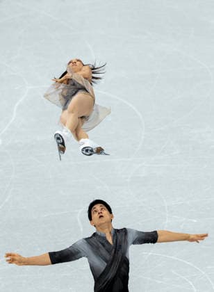 Figure skating, Eiskunstlauf - Milano Cortina 2026 Winter Olympics: Day 10 Japan s Riku Miura and Japan s Ryuichi Kihara during the figure skating pair skating free skating final during the Milano Cortina 2026 Winter Olympic Games, Olympische Spiele, Olympia, OS at Milano Ice Skating Arena in Milan on February 16, 2026 Cortina d Ampezzo Italy  Copyright: xAndrzejxIwanczukx originalFilename:iwanczuk-figuresk260216_npuhf.jpg