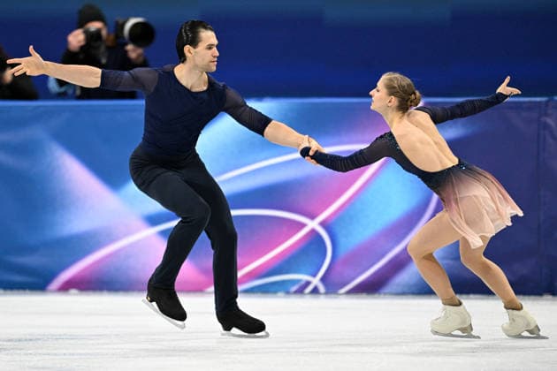 Winter Olympics - Pair Skating Free Figure skating, Eiskunstlauf Minerva Fabienne Hase and partner Nikita Volodin of Team Germany compete during Pair Skating - Free Skating final on day ten of the Milano Cortina 2026 Winter Olympic Games, Olympische Spiele, Olympia, OS at Milano Ice Skating Arena on February 16, 2026 in Milan, Italy. Photo by JMP ABACAPRESS.COM Milan Italy  Copyright: xJMP ABACAx