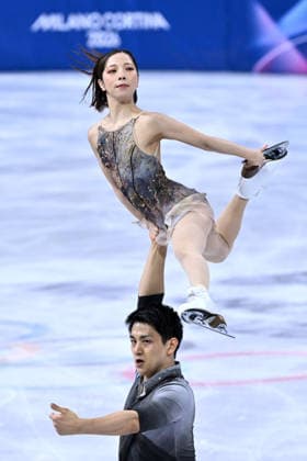 Rg Milano 16 02 2026 - Olimpiadi Milano Cortina 2026 Figure skating, Eiskunstlauf Pair Skating foto Image nella foto: Riku Miura-Ryuichi Kihara 