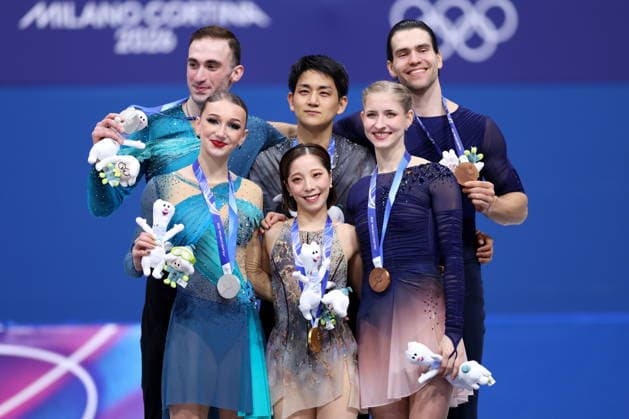 (L-R) Anastasiia Metelkina & Luka Berulava (GEO), Riku Miura & Ryuichi Kihara (JPN), Minerva Fabienne Hase & Nikita Volodin (GER), FEBRUARY 16, 2026 - Figure skating, Eiskunstlauf : Pairs Medal Ceremony during the Milano Cortina 2026 Olympic Winter games, Winterspiele,Spiele, Summer games at Milano Ice Skating Arena in Milan, Italy. Noxthirdxpartyxsales  aflo_320167265