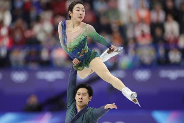 MILAN, ITALY - FEBRUARY 16: Sui Wenjing and Han Cong of Team China perform during the Pair Figure skating, Eiskunstlauf Free on day ten of the Milano Cortina 2026 Winter Olympic Games, Olympische Spiele, Olympia, OS at Milano Ice Skating Arena on February 16, 2026 in Milan, Italy.  Copyright: xChinaxNewsxServicex 111621954449