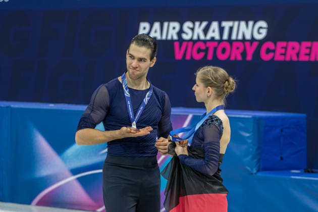 February 17, 2026, Milan, Lombardy, Italy: MINERVA FABIENNE HASE and NIKITA VOLODIN of Germany during Figure skating, Eiskunstlauf pairs final at the at Milano Ice Skating Arena at the 2026 Milano Cortina Winter Olympics. They won the bronze medal.g Milan Italy - ZUMAa19_ 20260217_oly_a19_019 Copyright: xAngelxAdamsx