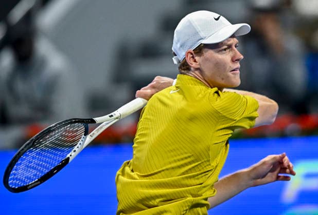 February 16, 2026, Doha, Qatar: Jannik Sinner of Italy plays against Tomas Machac of Czech Republic (not in view) during the Round of 32 at the ATP, Tennis Herren men s Qatar ExxonMobil Open 2026 tennis tournament at the Khalifa International Tennis Complex. Jannik Sinner won against Tomas Machac 6-1,6-4. Qatar ExxonMobil Open 2026,Round Of 32 In Doha - 16 Feb 2026  - ZUMAs197 20260216_aaa_s197_264 Copyright: xNoushadxVariyattiyakkalx