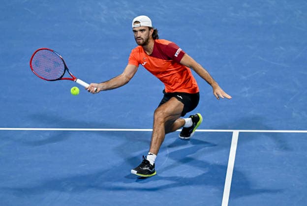 February 16, 2026, Doha, Qatar: Tomas Machac of Czech Republic plays against Jannik Sinner of Italy (not in view) during the Round of 32 at the ATP, Tennis Herren men s Qatar ExxonMobil Open 2026 tennis tournament at the Khalifa International Tennis Complex. Jannik Sinner won against Tomas Machac 6-1,6-4. Doha Qatar - ZUMAs197 20260216_aaa_s197_298 Copyright: xNoushadxVariyattiyakkalx
