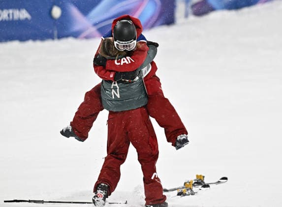 (260217) -- LIVIGNO, Feb. 17, 2026 -- Megan Oldham of Canada celebrates after winning gold medal at the freestyle skiing women s freeski big air event at the Milan-Cortina 2026 Olympic Winter games, Winterspiele,Spiele, Summer games in Livigno, Italy, Feb. 16, 2026. ) (MICO2026)ITALY-LIVIGNO-OLYMPIC WINTER GAMES-FREESTYLE SKIING-WOMEN S BIG AIR-FINAL ZhangxHongxiang 