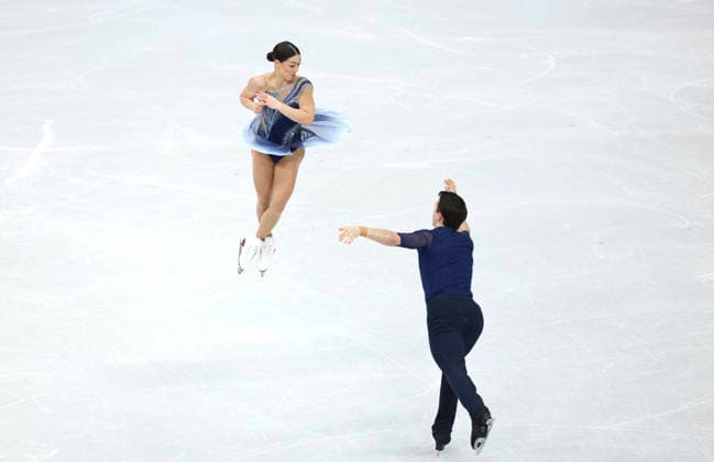 260216 -- MILAN, Feb. 16, 2026 -- Anastasia Vaipan-Law L Luke Digby of Britain compete during the Figure skating, Eiskunstlauf pair skating free skating match at the Milan-Cortina 2026 Olympic Winter games, Winterspiele,Spiele, Summer games in Milan, Italy, Feb. 15, 2026. MICO2026ITALY-MILAN-OLYMPIC WINTER GAMES-FIGURE SKATING-PAIR SKATING-FREE SKATING LixMing  (MICO2026)ITALY-MILAN-OLYMPIC WINTER GAMES-FIGURE SKATING-PAIR SKATING-FREE SKATING IMAGO LixMing  imago images 0847780640