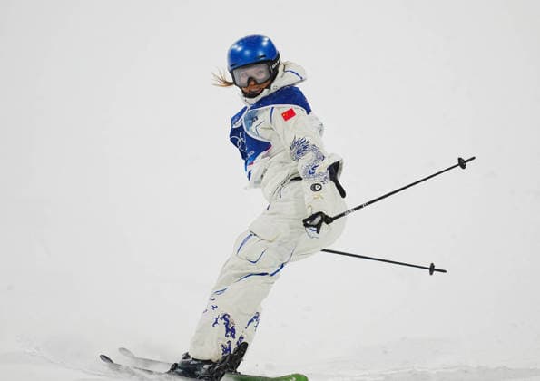 260216 -- LIVIGNO, Feb. 16, 2026 -- Gu Ailing of China competes during the freestyle skiing women s freeski big air final at the Milan-Cortina 2026 Olympic Winter games, Winterspiele,Spiele, Summer games in Livigno, Italy, Feb. 16, 2026. MICO2026ITALY-LIVIGNO-OLYMPIC WINTER GAMES-FREESTYLE SKIING-WOMEN S BIG AIR-FINAL HuxChao  (MICO2026)ITALY-LIVIGNO-OLYMPIC WINTER GAMES-FREESTYLE SKIING-WOMEN S BIG AIR-FINAL IMAGO HuxChao  imago images 0847782502