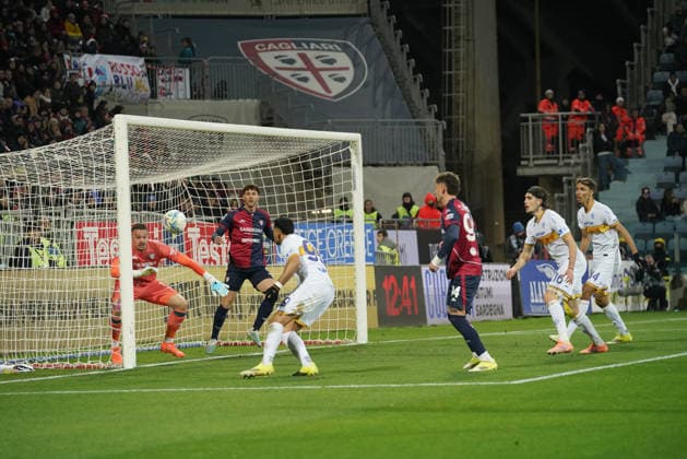 Cagliari Calcio v US Lecce - Serie A Elia Caprile ( 25 Cagliari Calcio) plays during the Serie A TIM match between Cagliari Calcio and US Lecce in Italy on February 15, 2026. Cagliari Italy  Copyright: xAlessandroxToccox originalFilename:alessandro-cagliari260216_npDC0.jpg