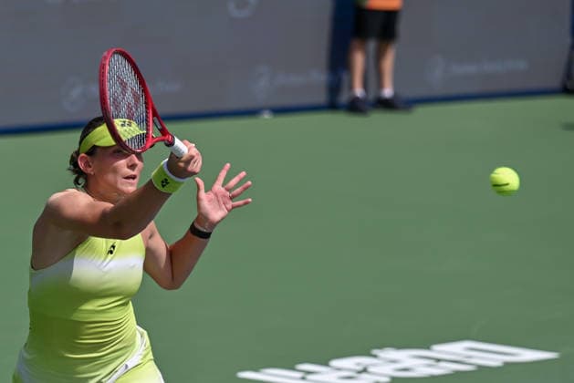 2026 Dubai Duty Free Tennis Championship DUBAI, UNITED ARAB EMIRATES - FEBRUARY 17: Varvara Gracheva of France in action against Jessica Pegula (not seen) of United States during the women s singles match on Day Three of the Dubai Duty Free Tennis Championships at Dubai Duty Free Tennis Stadium on February 17, 2026 in Dubai, United Arab Emirates. Waleed Zein Anadolu Dubai United Arab Emirates. Editorial use only. Please get in touch for any other usage.  Copyright: x2026xAnadoluxWaleedxZeinx